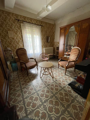 Maison - 180 m² - 8 pièces