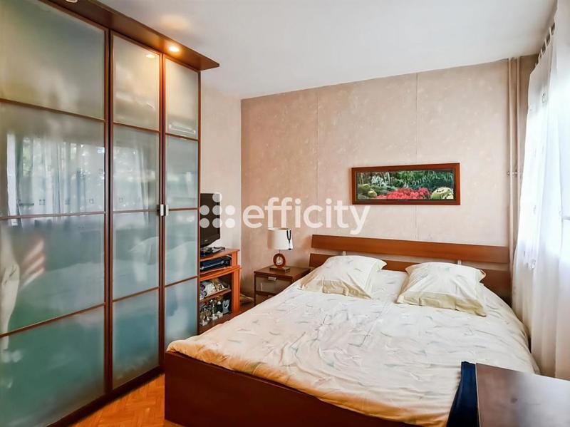 Appartement - 93 m² - 4 pièces