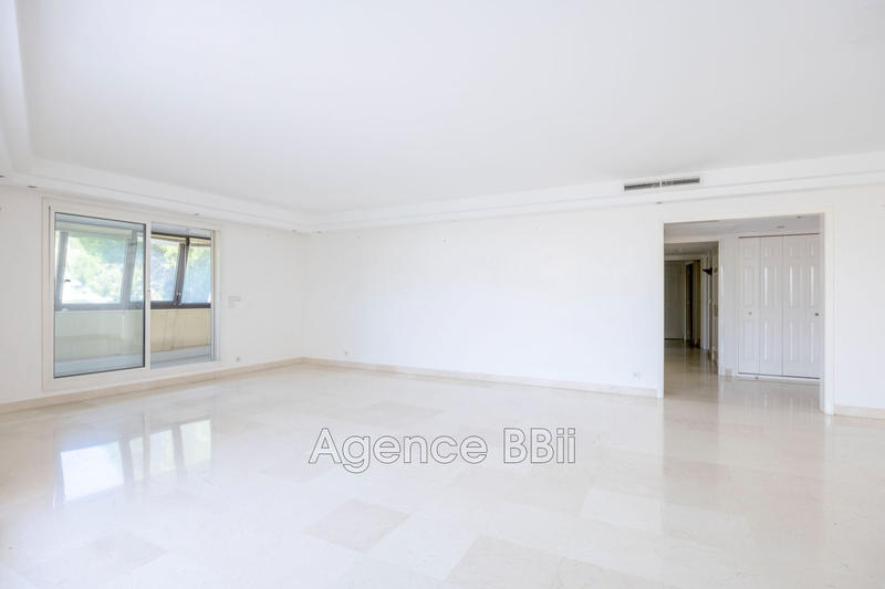 Appartement - 104 m² - 3 pièces