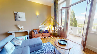 Appartement - 92 m² - 4 pièces