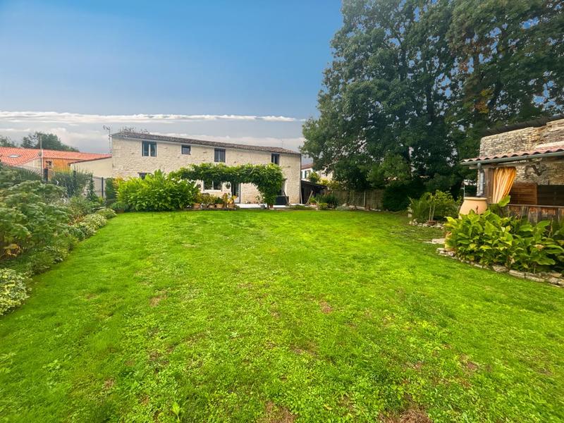 Maison - 192 m² - 6 pièces