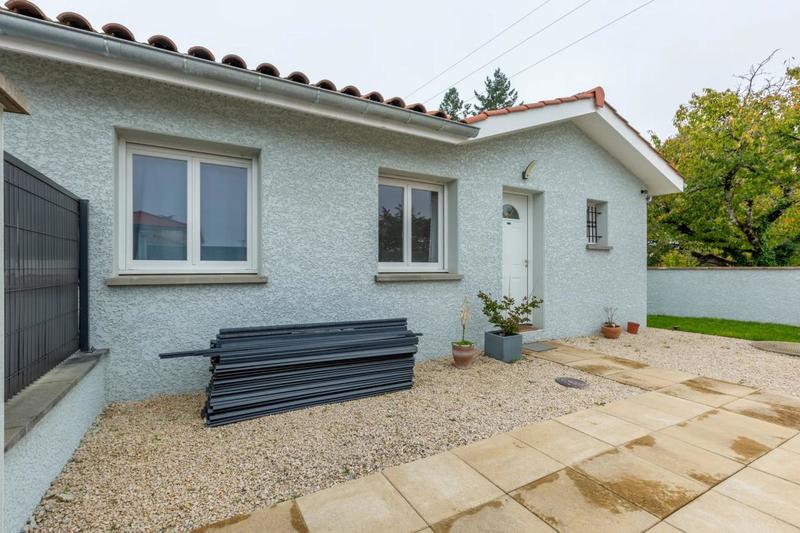 Maison - 99 m² - 5 pièces