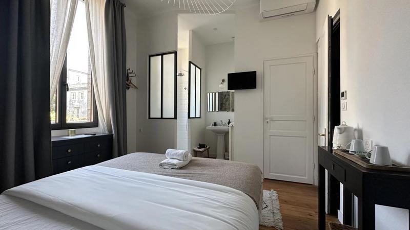 Propriété - 207 m² - 9 pièces