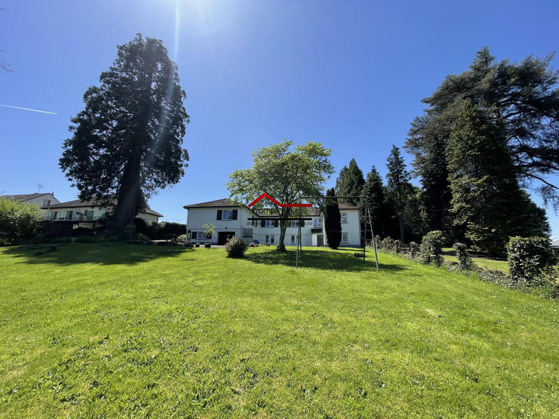 Maison - 317 m² - 11 pièces