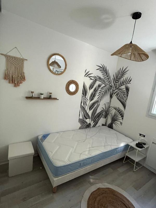 Chambre - 9 m² - 1 pièce