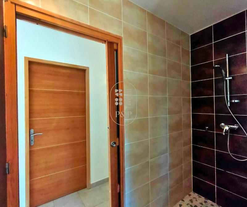 Mas - 339 m² - 10 pièces