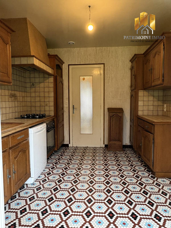 Maison - 90 m² - 5 pièces