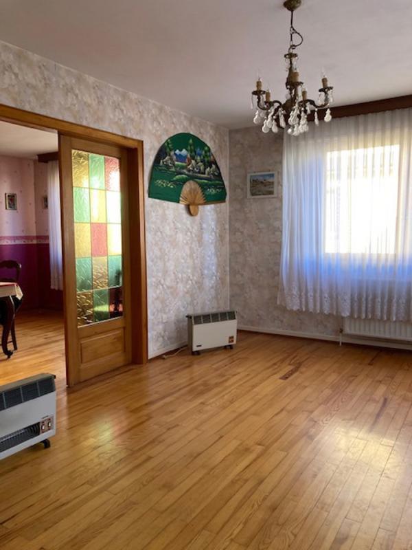 Maison - 121 m² - 6 pièces