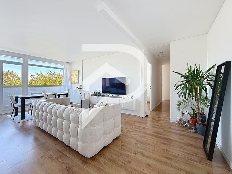 Appartement - 80 m² - 4 pièces