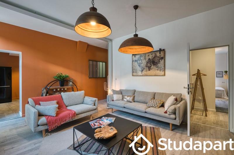 Chambre - 11 m² - 1 pièce