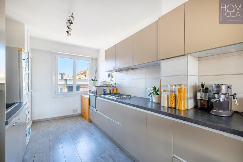 Appartement - 79 m² - 3 pièces