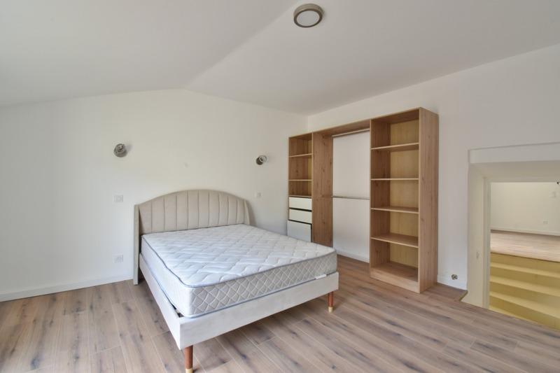 Immeuble - 195 m² - 8 pièces