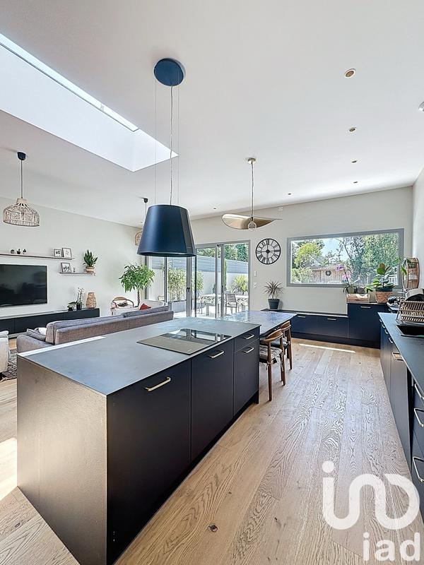 Maison de ville - 147 m² - 6 pièces