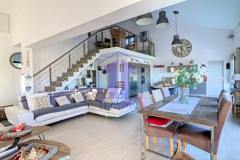 Maison contemporaine - 148 m² - 6 pièces