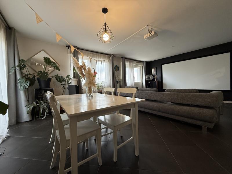 Appartement - 175 m² - 6 pièces