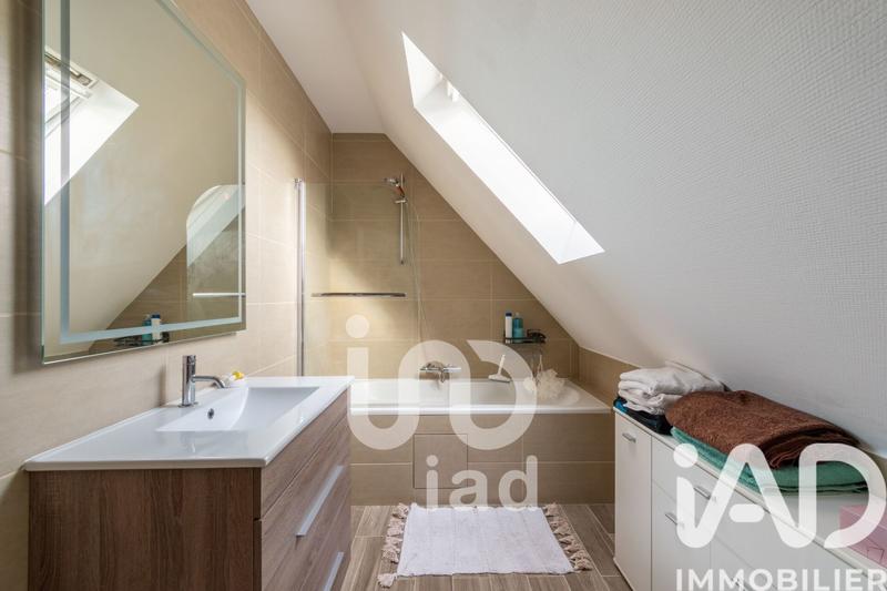 Maison - 139 m² - 6 pièces