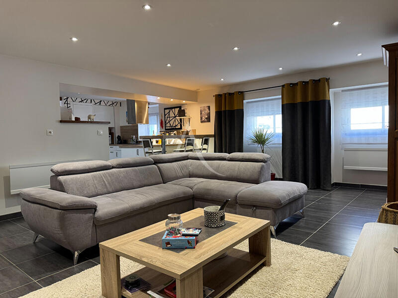 Maison - 160 m² - 8 pièces