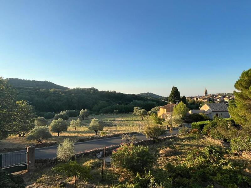 Terrain constructible - 670 m²