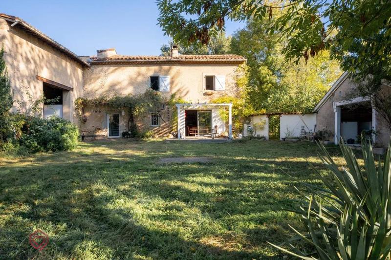 Ferme - 229 m² - 7 pièces