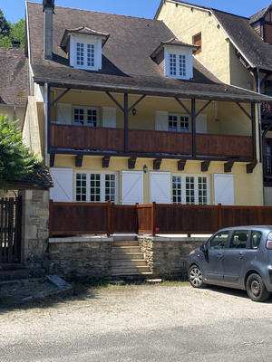 Maison - 155 m² - 8 pièces