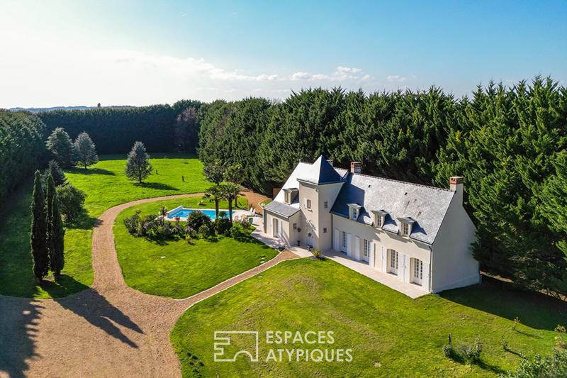 Maison - 207 m² - 8 pièces