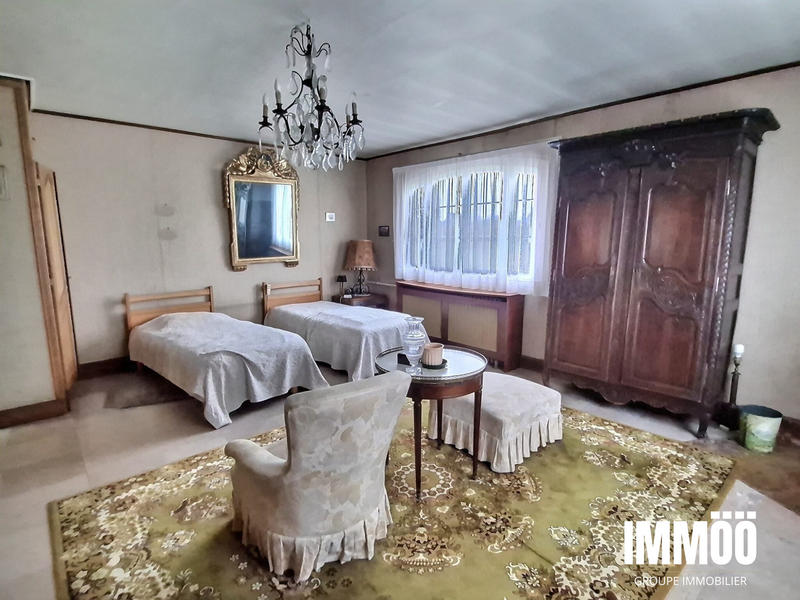 Maison - 174 m² - 7 pièces