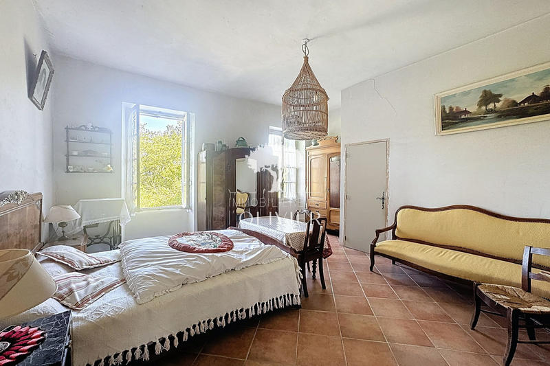 Propriété - 115 m² - 5 pièces