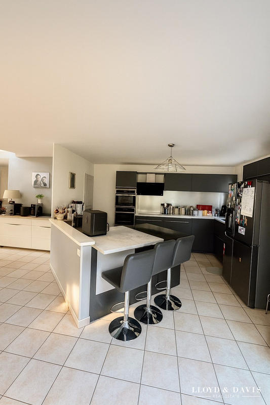 Maison - 192 m² - 6 pièces