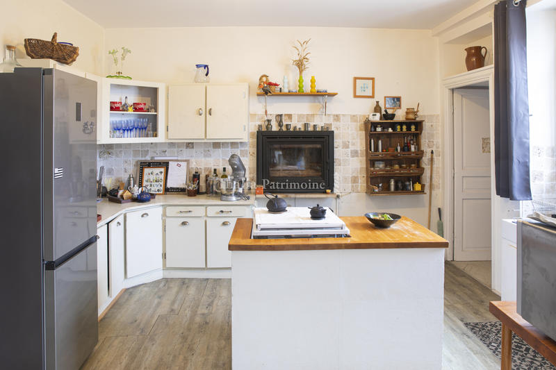 Maison - 195 m² - 8 pièces