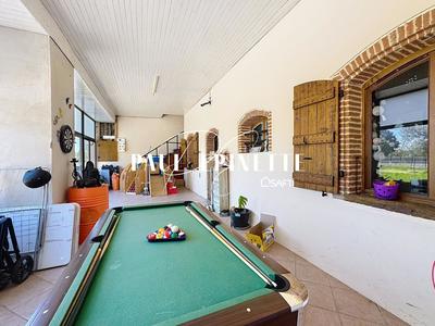 Maison - 187 m² - 5 pièces