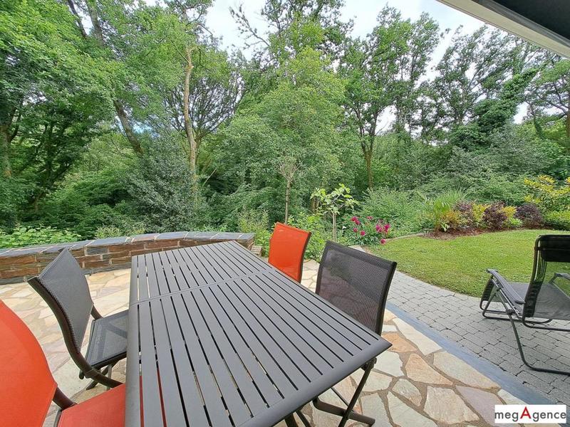 Maison - 181 m² - 10 pièces