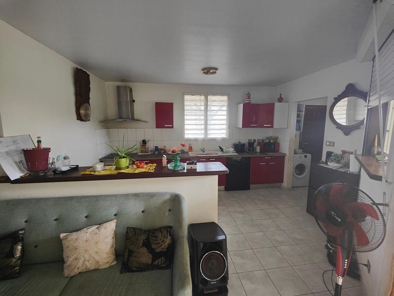 Maison - 93 m² - 4 pièces