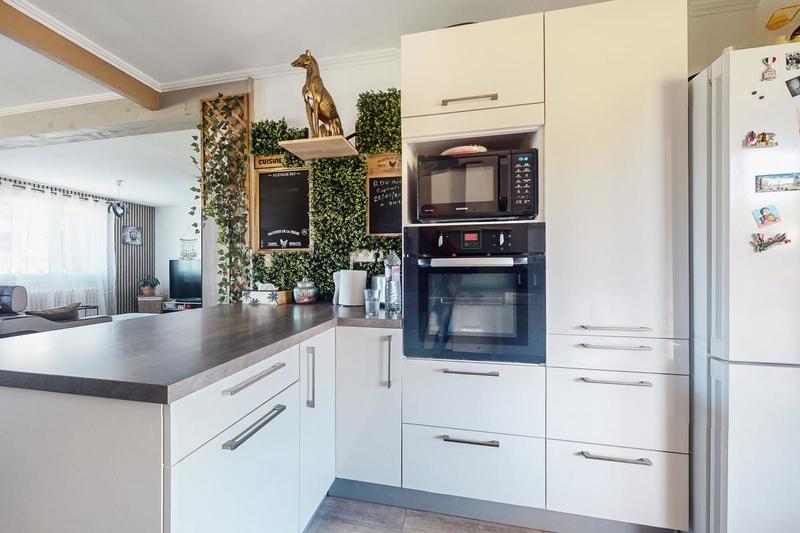 Maison - 170 m² - 6 pièces