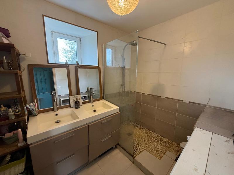 Maison - 170 m² - 6 pièces