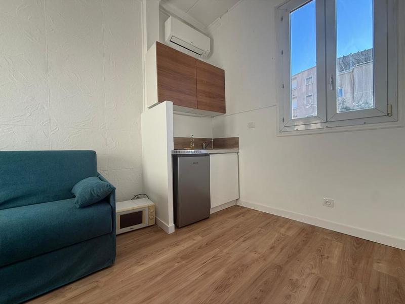 Studio - 13 m² - 1 pièce