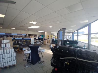 Local commercial - 630 m²