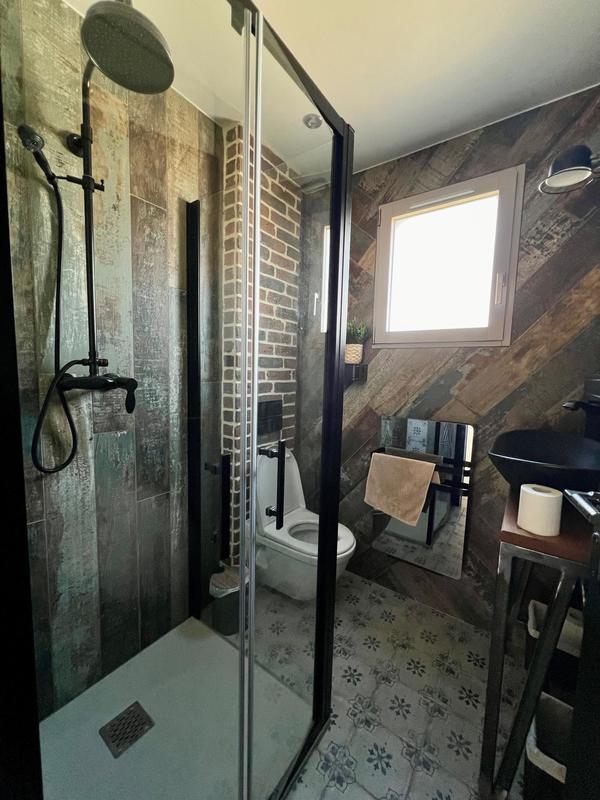 Maison - 215 m² - 9 pièces