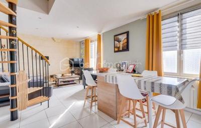 Maison en pierre - 94 m² - 5 pièces
