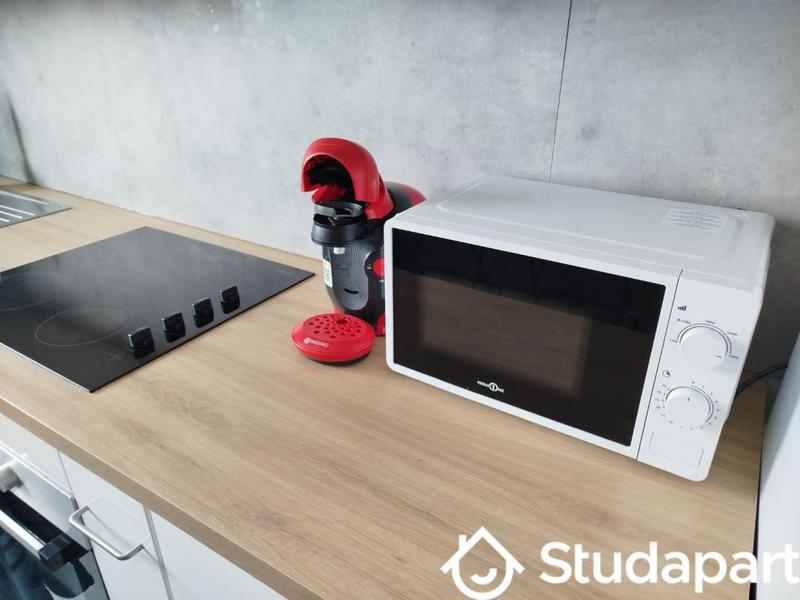 Chambre - 100 m² - 1 pièce