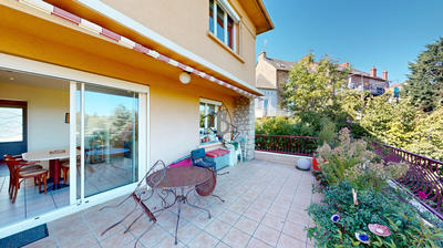 Maison - 167 m² - 7 pièces