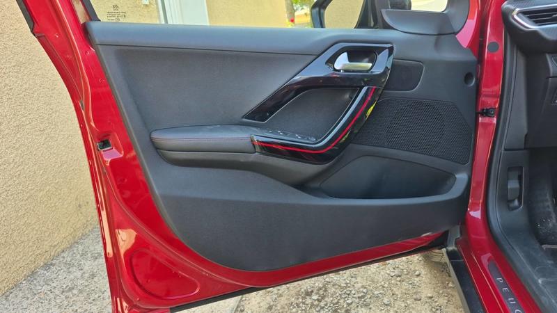 Peugeot 2008 1.2 PureTech 110 Gt Line