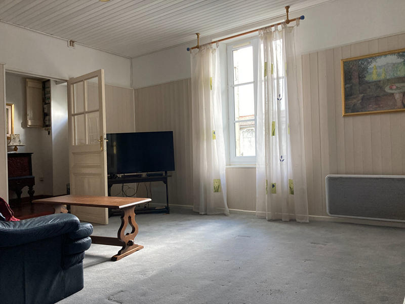 Maison - 202 m² - 8 pièces