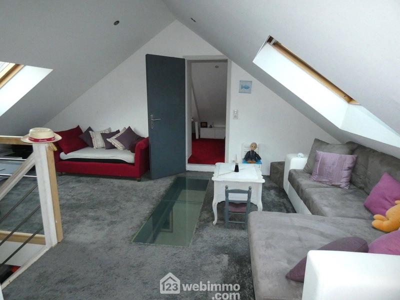 Maison - 233 m² - 9 pièces