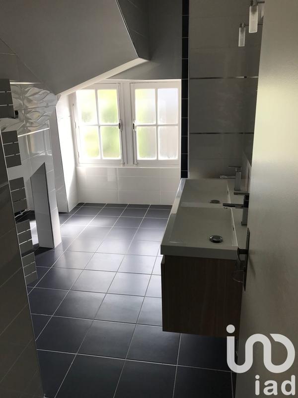 Appartement - 111 m² - 5 pièces