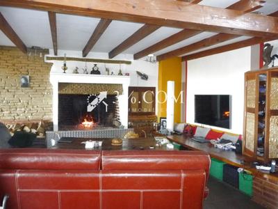 Maison - 300 m² - 7 pièces