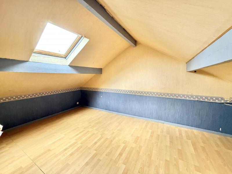 Maison - 192 m² - 7 pièces