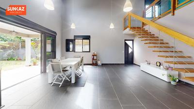 Maison - 170 m² - 4 pièces