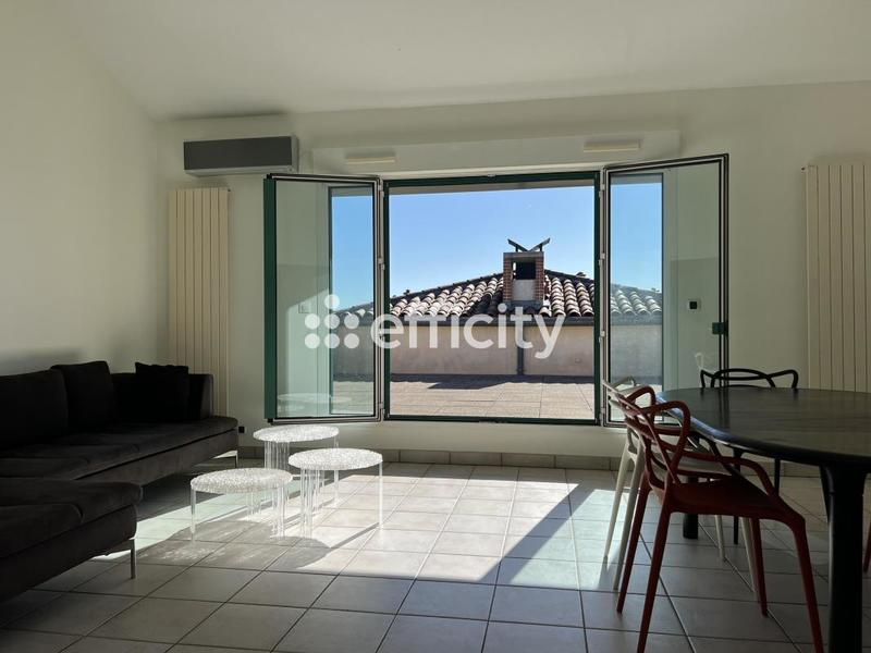 Appartement - 94 m² - 4 pièces