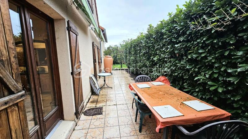 Maison - 190 m² - 10 pièces