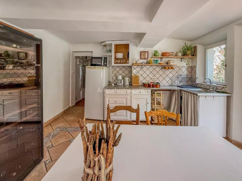 Maison - 257 m² - 9 pièces